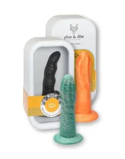 Ylva & Dite - Dildo Aria - Metallic Paars -Cock & Ball Toys Ylva Dite Dildo ARIA metallic paars 6